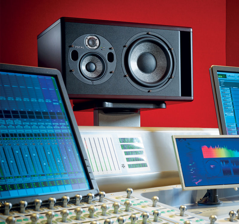 Trio11 Be, a high-end monitor dedicated to nearfield AND midfield listening  | Focal | Listen Beyond