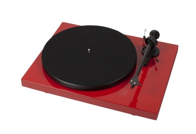  Pro-Ject Debut Carbon DC Red / OM10E