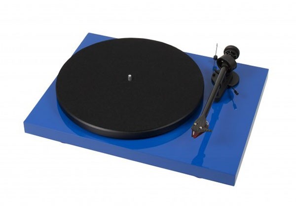 Pro-Ject Debut Carbon DC Blue / 2M Red