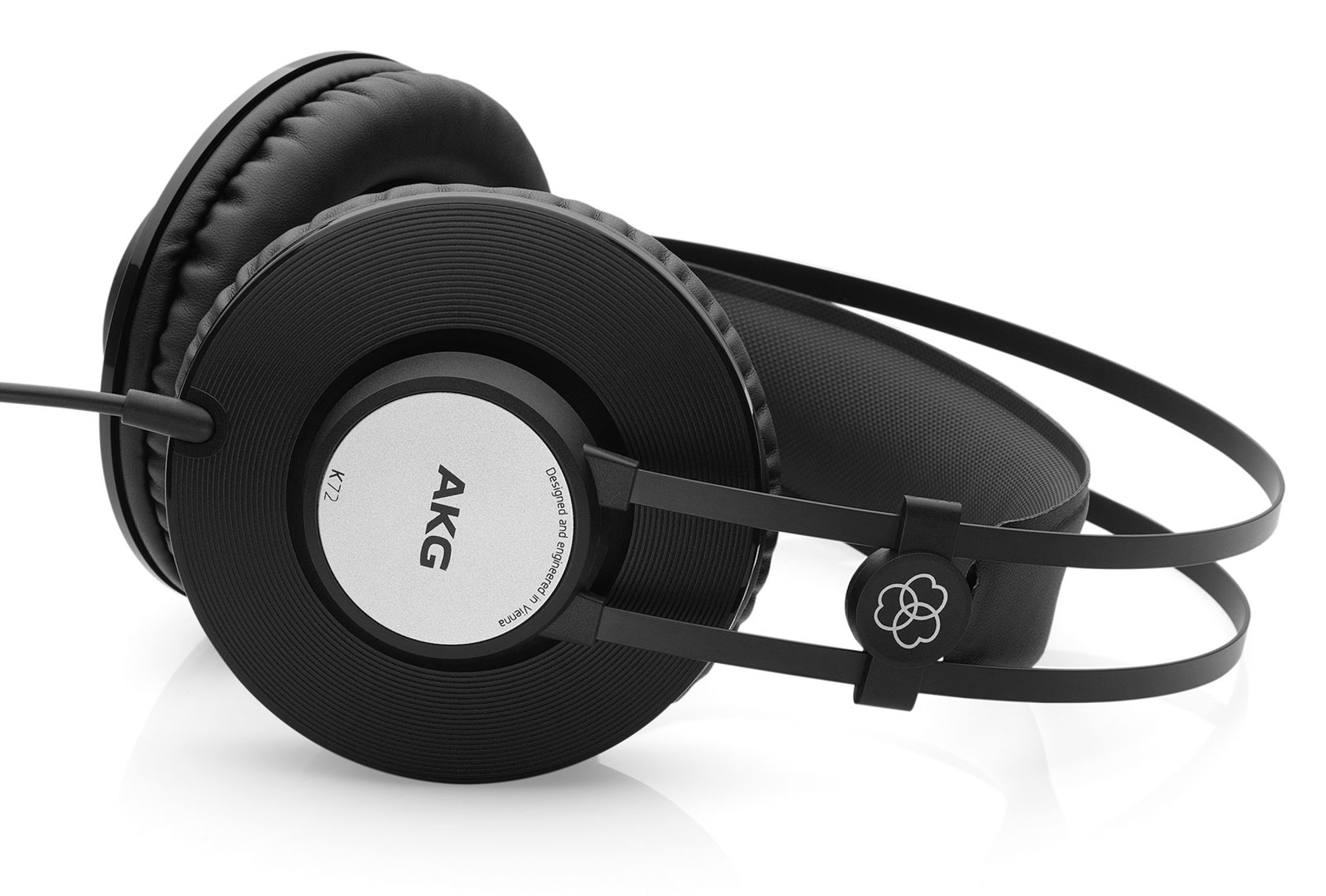 AKG K 72