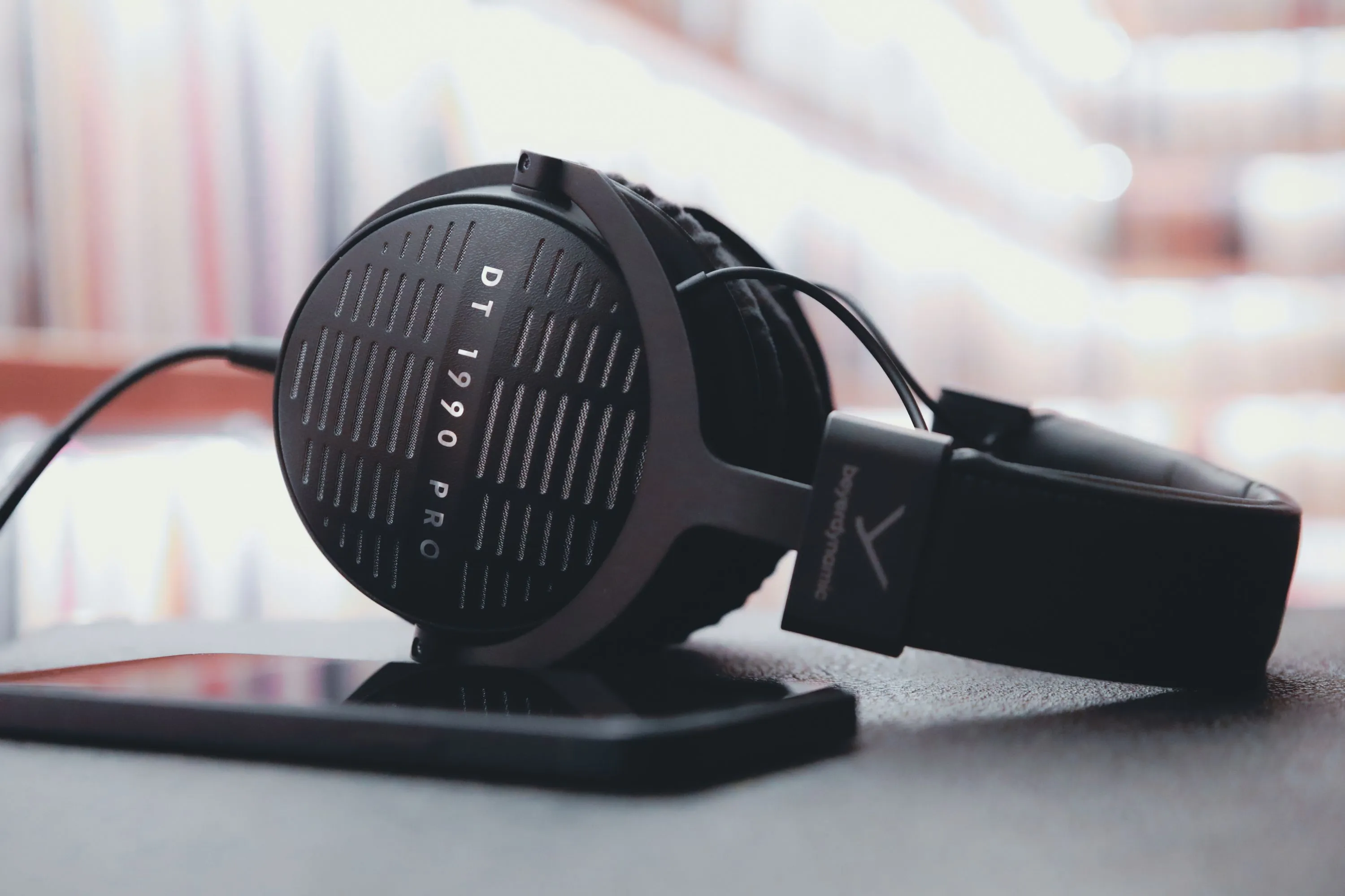 【ほぼ未使用品】beyerdynamic DT 1990 PRO Beyerdynamic DT 1990 PRO High-Resolution Open Studio Headphones