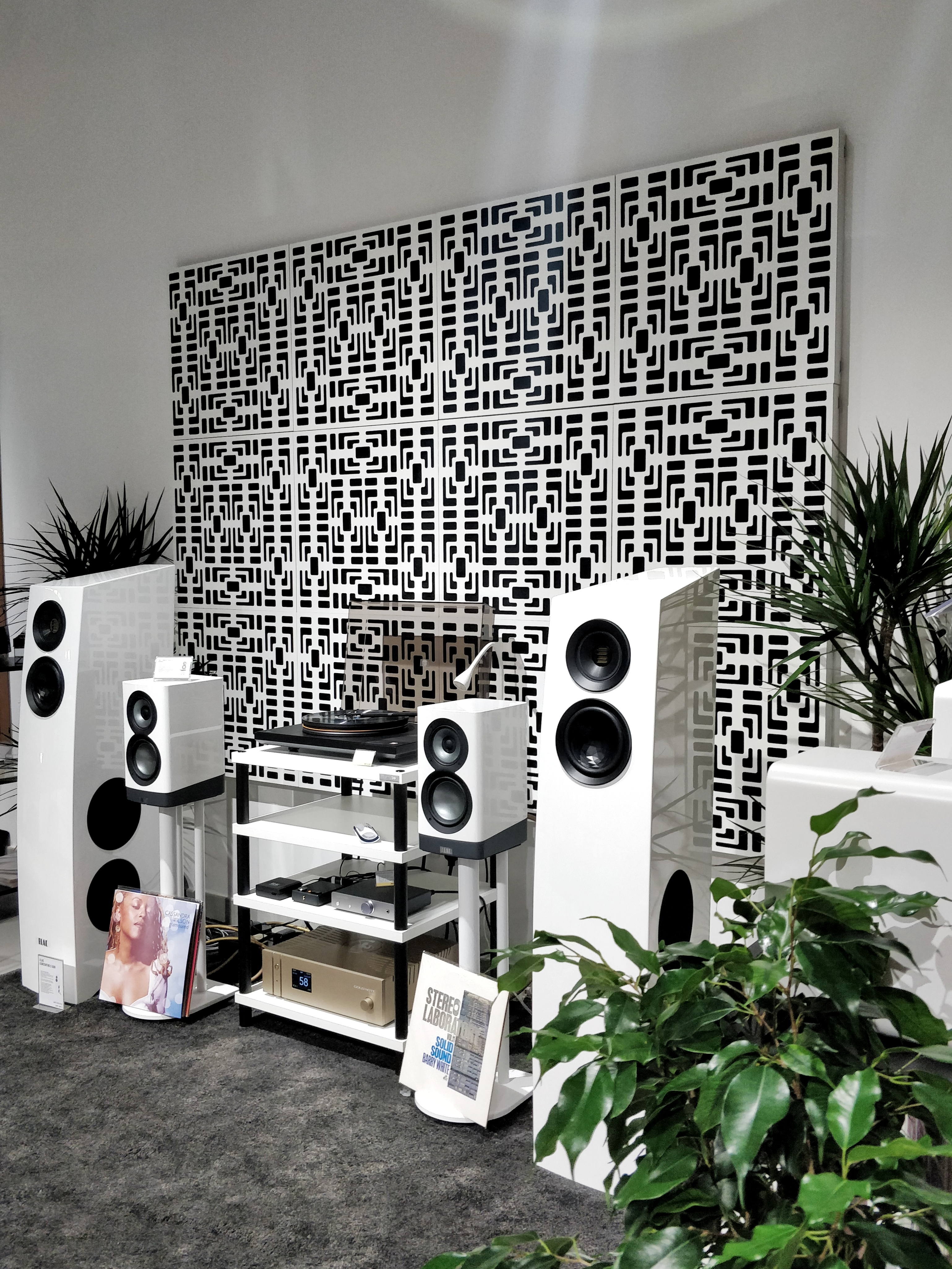 Vicoustic VicPattern Ultra Symmetric MKII Natural Oak