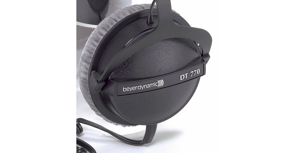 Studio Headphones - BeyerDynamic DT 770 Pro 80 Ohm